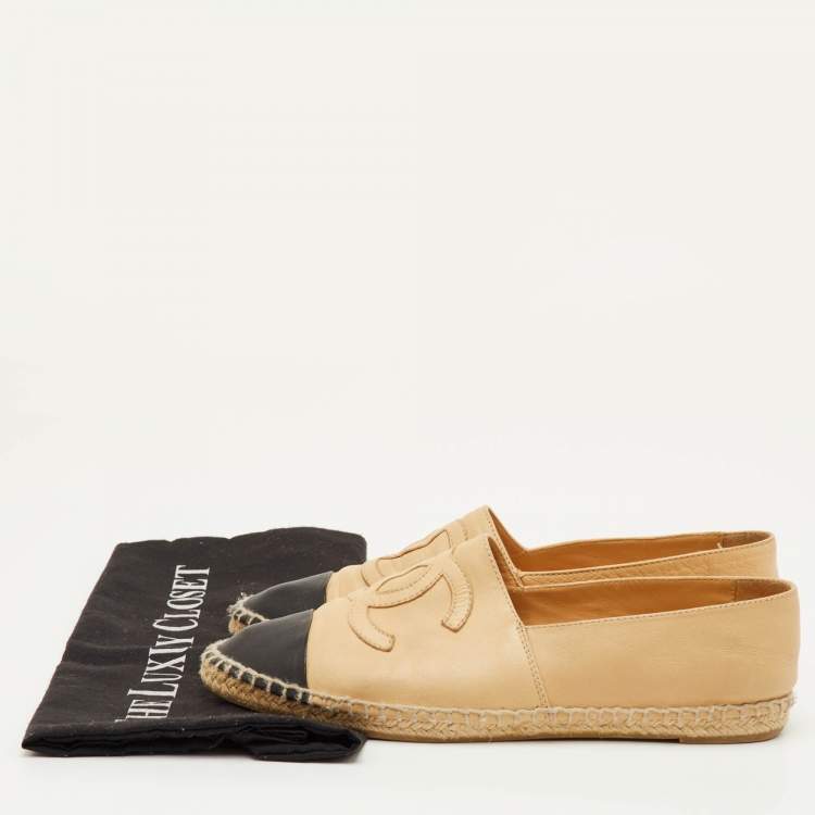 Pre Owned Chanel CC Size 39 Beige/Black Leather Espadrille Flats