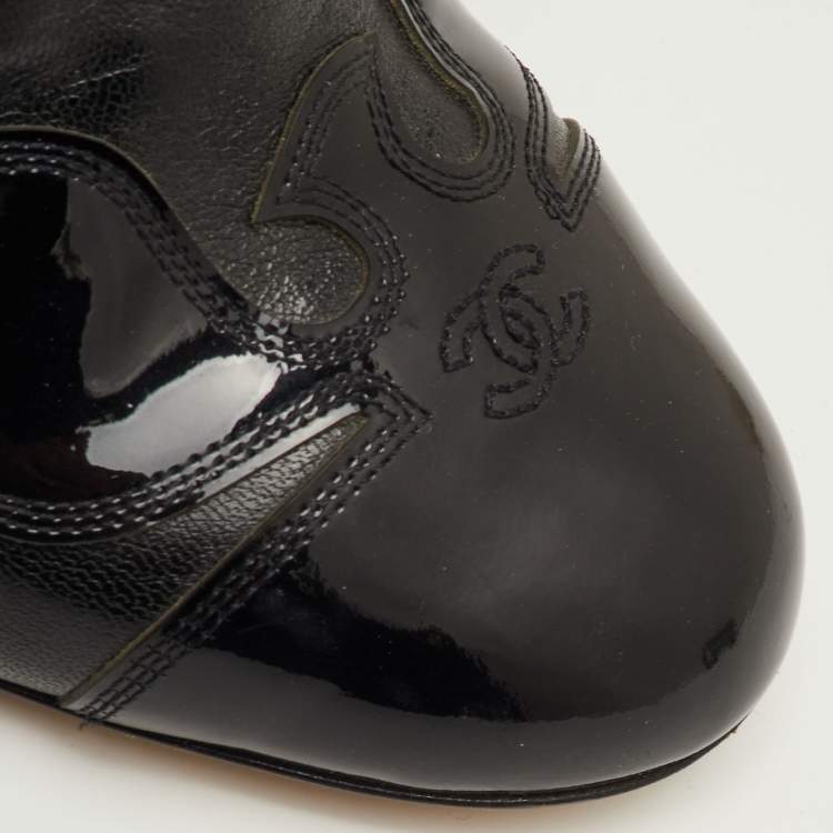 Pre Owned Chanel CC Size 40.5 Black Leather and Patent Leather Ankle Length Boots