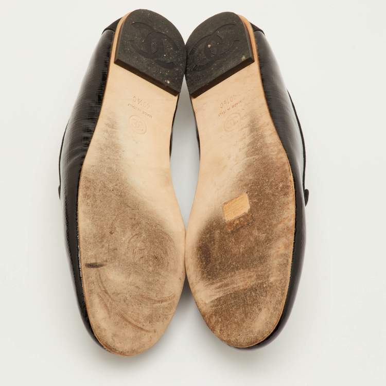 Pre Owned Chanel CC Size 40.5 Black Patent Leather Slip On Smoking Slippers