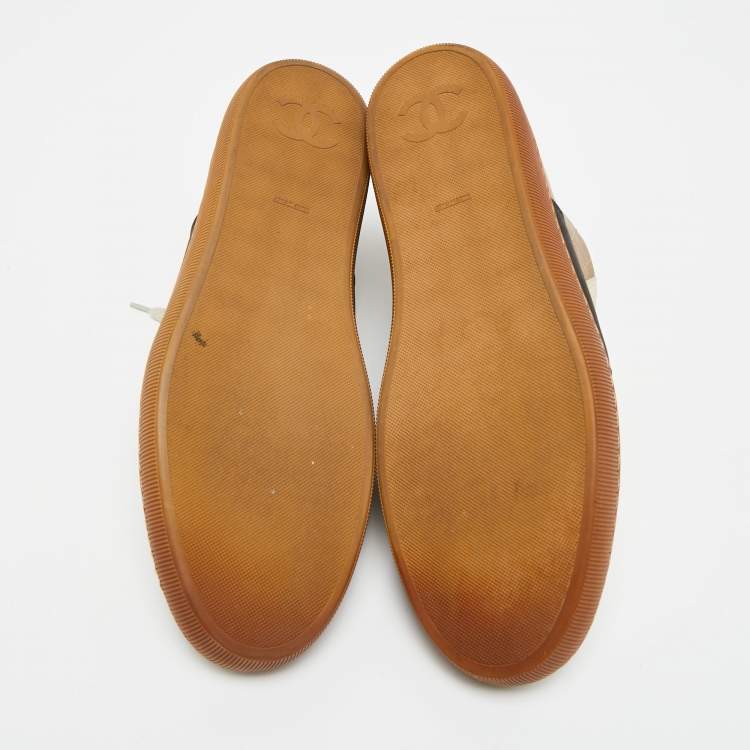 Pre Owned Chanel CC Size 41.5 Tricolor Quilted Leather High Top Sneakers