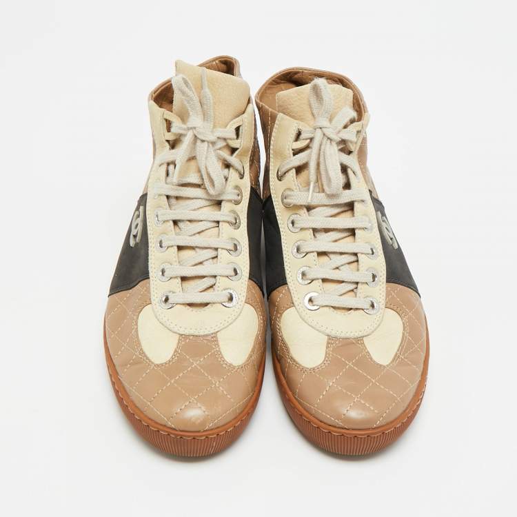 Pre Owned Chanel CC Size 41.5 Tricolor Quilted Leather High Top Sneakers