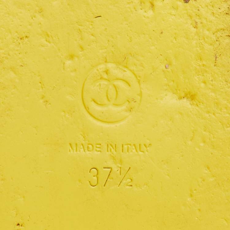 Pre Owned Chanel Dad Size 37.5 Yellow Fabric CC Ankle Strap Flat Sandals