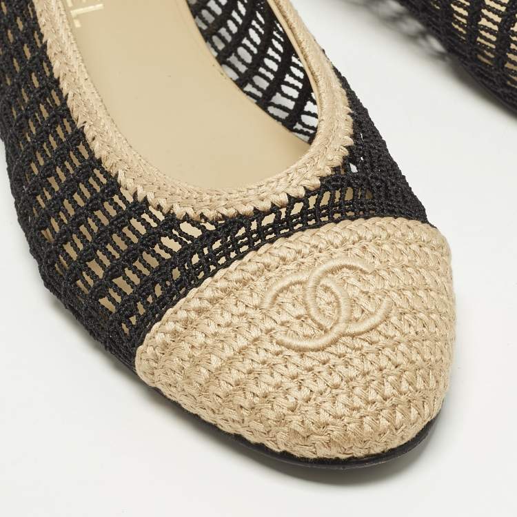 Pre Owned Chanel CC Size 40.5 Beige/Black Knit Fabric Ballet Flats