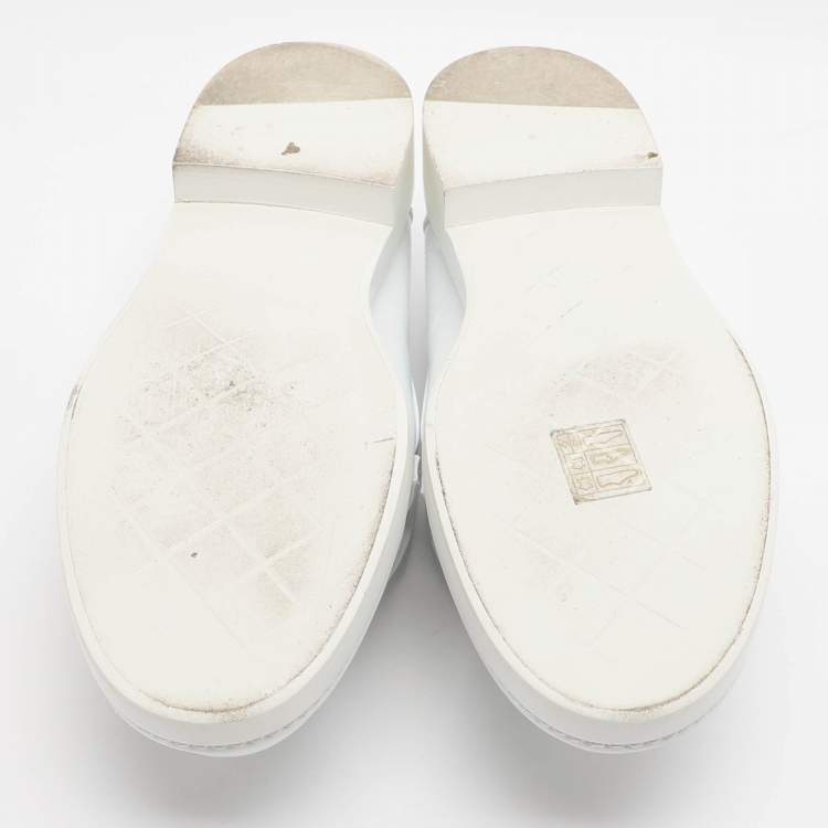 Pre Owned Chanel CC Size 39 White Leather Loafers