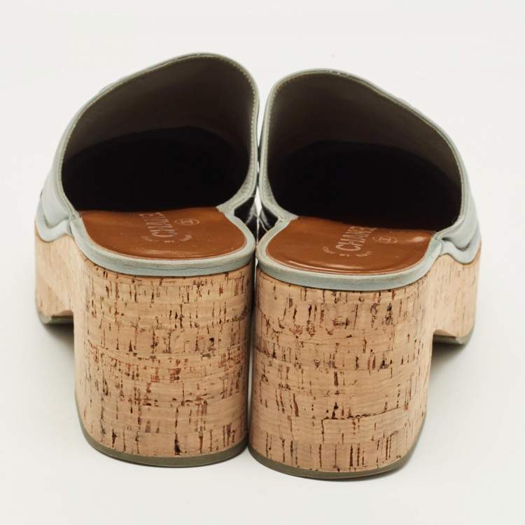 Pre Owned Chanel CC Size 40.5 Black/Light Blue Leather Cap Toe Cork Platform Mules
