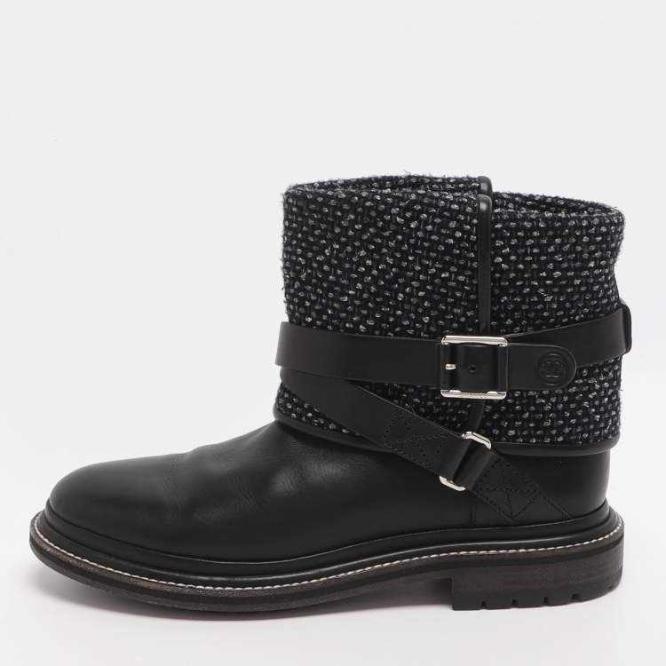 مملوكة مسبقًا بوت شانيل جلدي وتويد أسود/رمادي بطول الكاحل مقاس 39