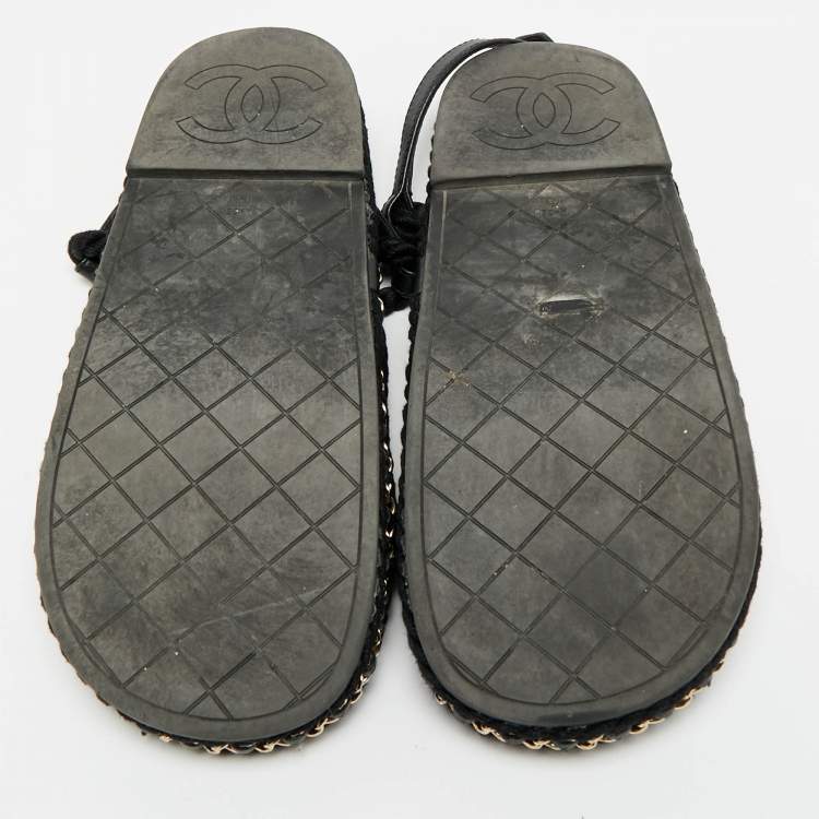 مملوكة مسبقًا Chanel CC Size 37 Black Rope and Leather Flat Sandals