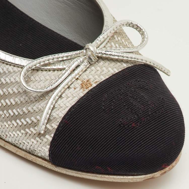 Pre Owned Chanel CC Size 36.5 Silver/Black Woven Coated Fabric Bow Cap Toe Ballet Flats