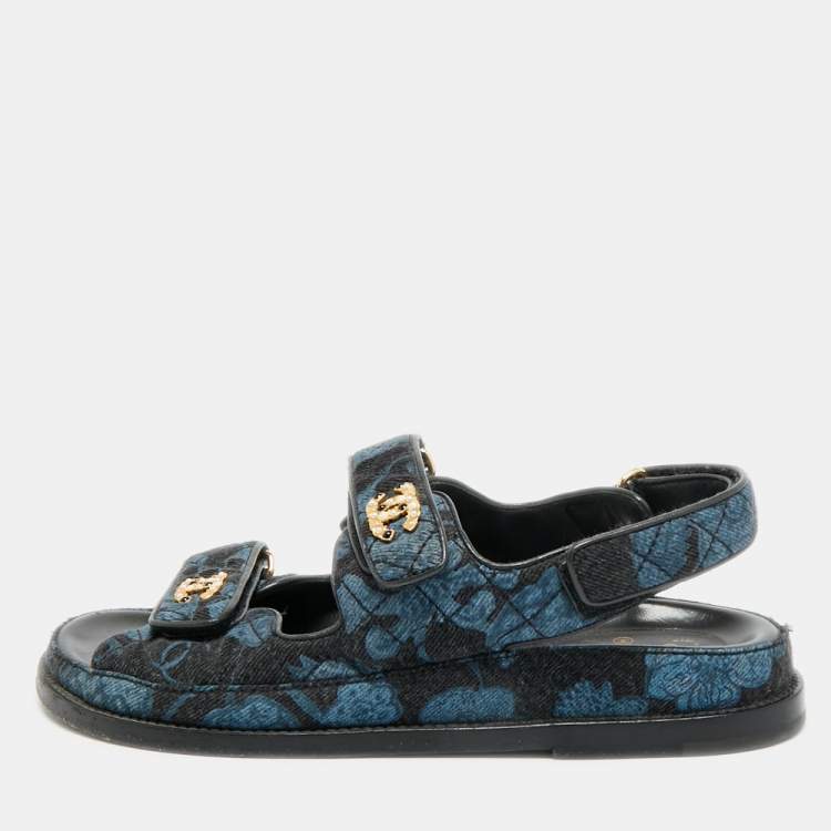 مملوكة مسبقًا Chanel  Size 38  Blue/Black Denim CC Logo Dad Sandals 