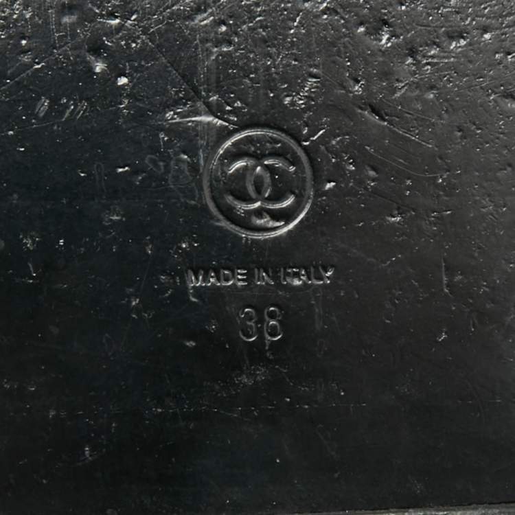 مملوكة مسبقًا Chanel  Size 38  Blue/Black Denim CC Logo Dad Sandals 