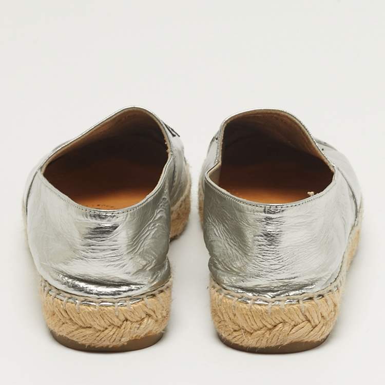 Pre Owned Chanel CC Size 36 Silver Foil Leather Cap Toe Espadrille Flats
