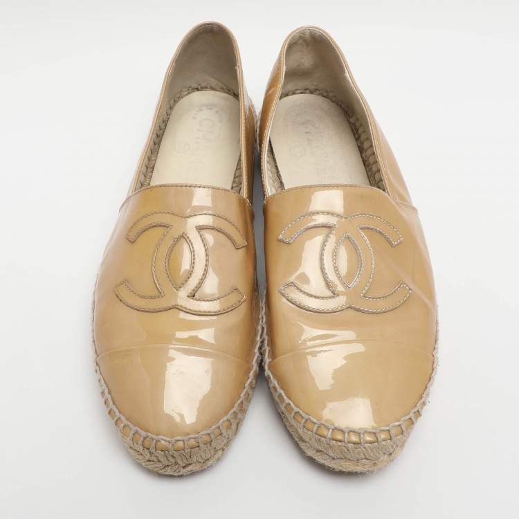 Pre Owned Chanel CC Size 38 Beige Patent Leather Espadrille Flats