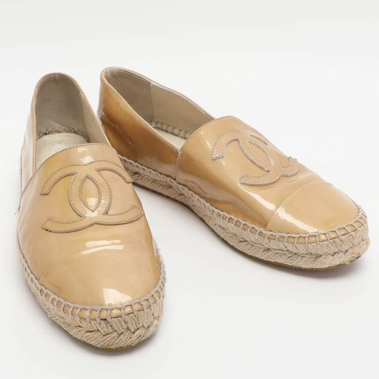 Pre Owned Chanel CC Size 38 Beige Patent Leather Espadrille Flats