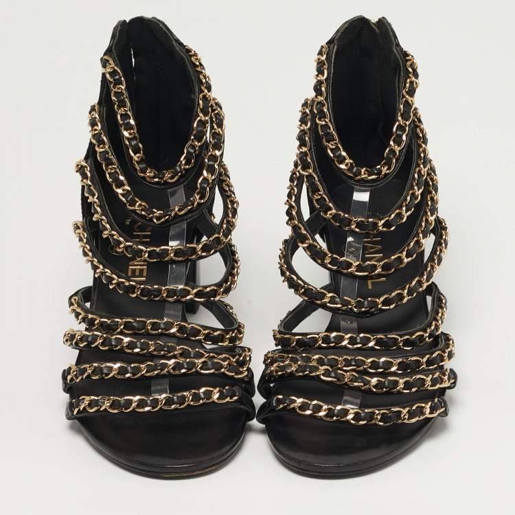Pre Owned Chanel Size 39 Black Leather Interlocking CC Logo Gladiator Sandals