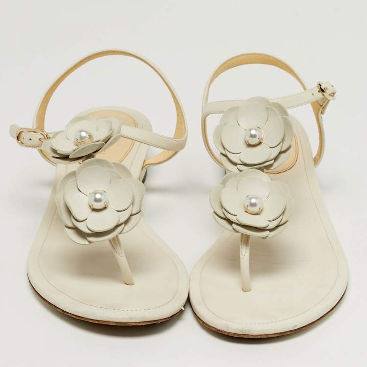 Pre Owned Chanel Camelia Size 40.5 White Leather Ankle Strap Thong Sandals