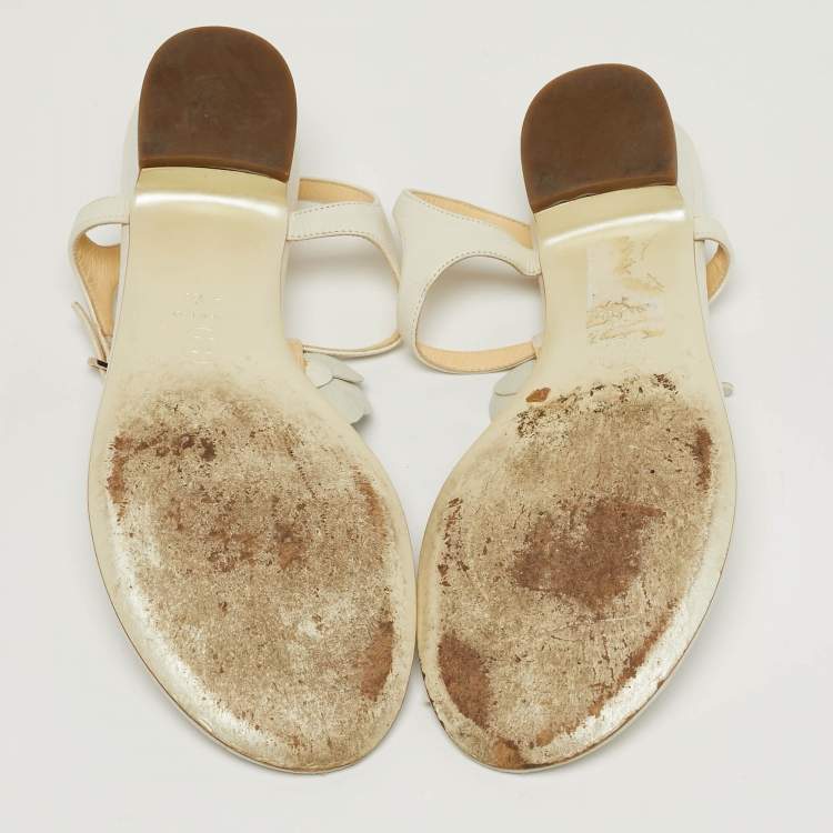 Pre Owned Chanel Camelia Size 40.5 White Leather Ankle Strap Thong Sandals