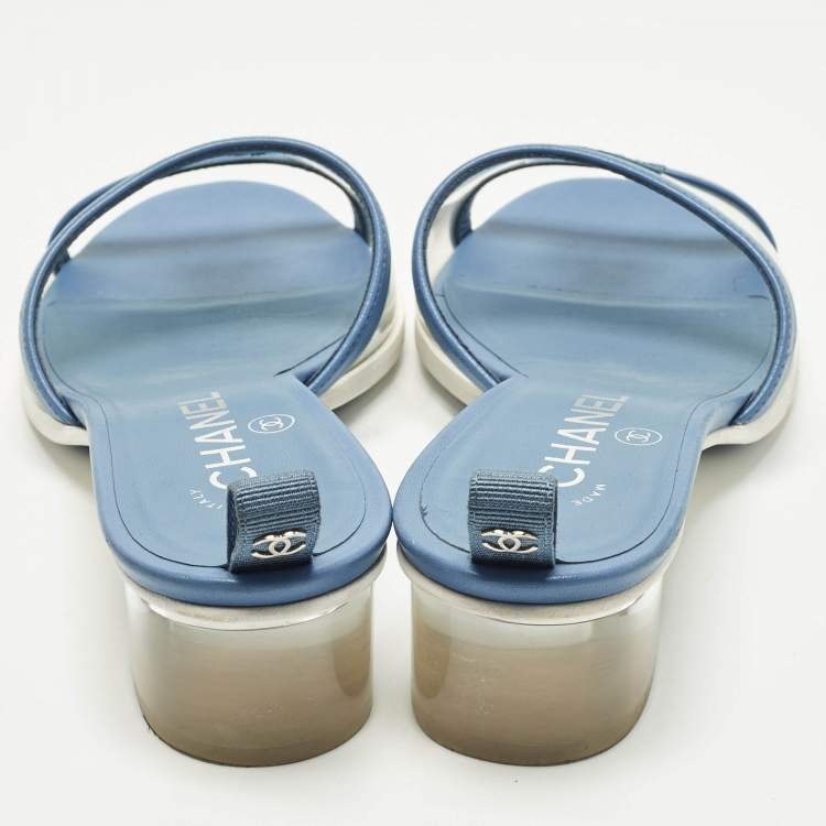 Pre Owned Chanel CC Size 39 Transparent/Blue  Leather and PVC Slide Sandals
