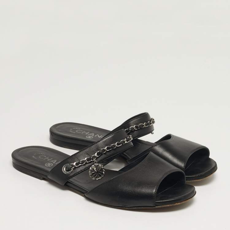 Pre Owned Chanel Size 39 Black Leather Chain Detail Flat Slide