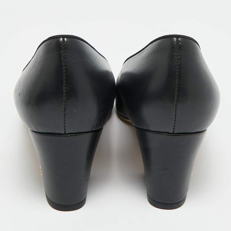 Pre Owned Chanel Camelia Size 41 Black Leather Block Heel Pumps