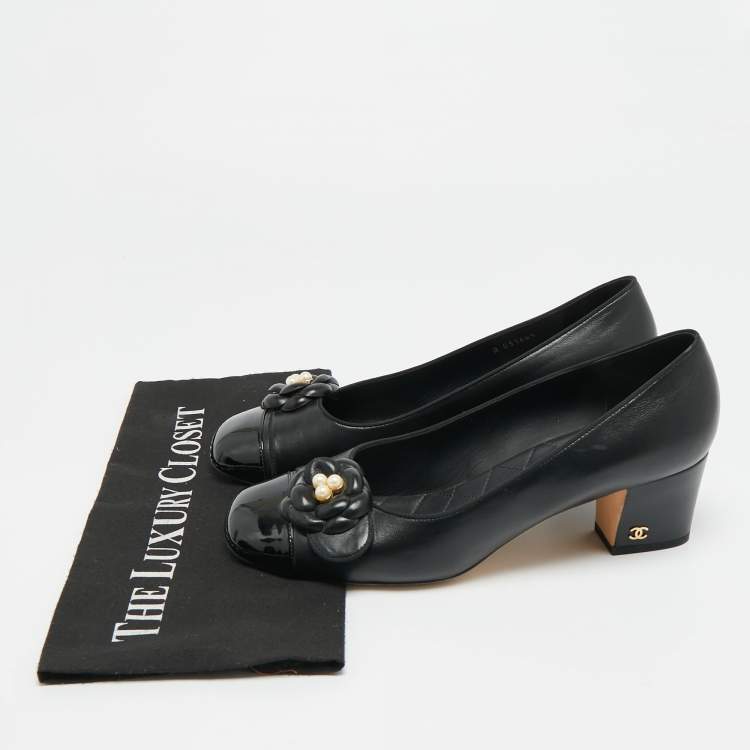 Pre Owned Chanel Camelia Size 41 Black Leather Block Heel Pumps