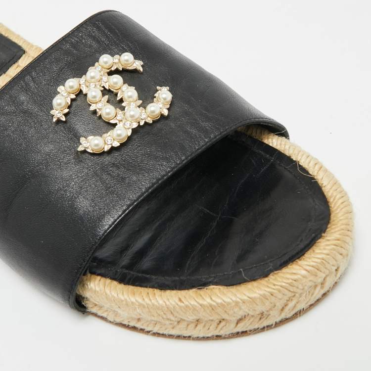 Pre Owned Chanel CC Size 39.5 Black Leather  CC Logo Espadrille Sandals