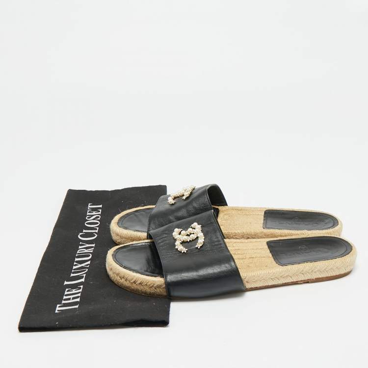 Pre Owned Chanel CC Size 39.5 Black Leather  CC Logo Espadrille Sandals