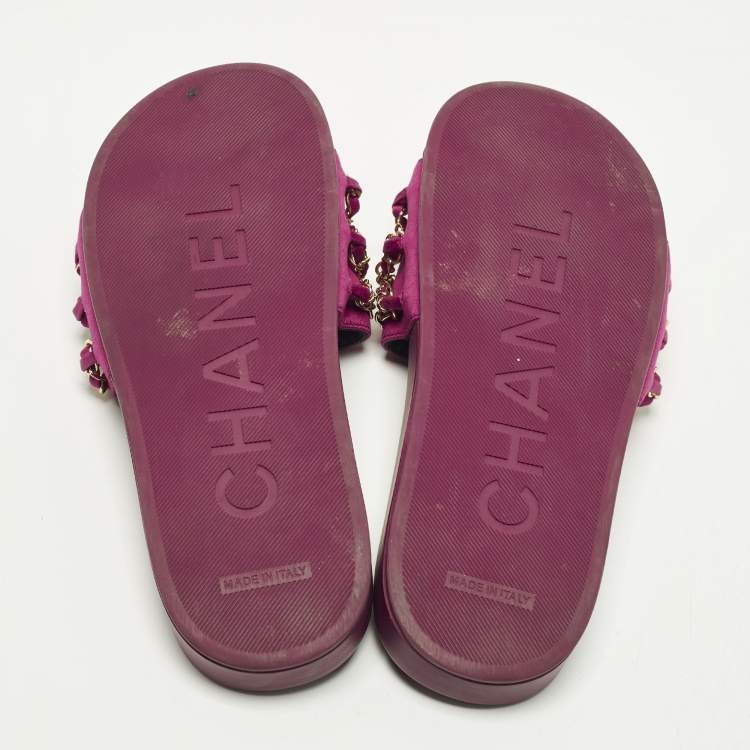 Pre Owned Chanel CC Size 38 Dark Pink Fabric Chain Link Flat Slide Sandals