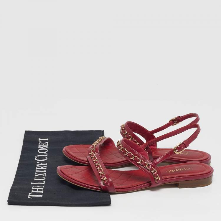 Pre Owned Chanel CC Size 39.5 Red Leather Chain Detail Slingback Flat Sandals