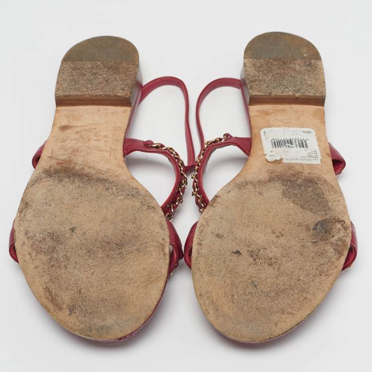 Pre Owned Chanel CC Size 39.5 Red Leather Chain Detail Slingback Flat Sandals