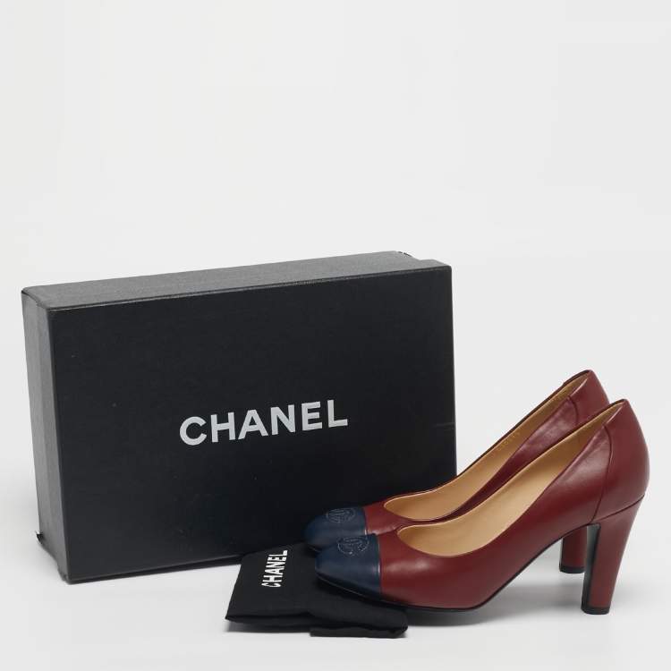 Pre Owned Chanel CC Size 36 Burgundy/Navy Blue Leather Cap Toe Pumps