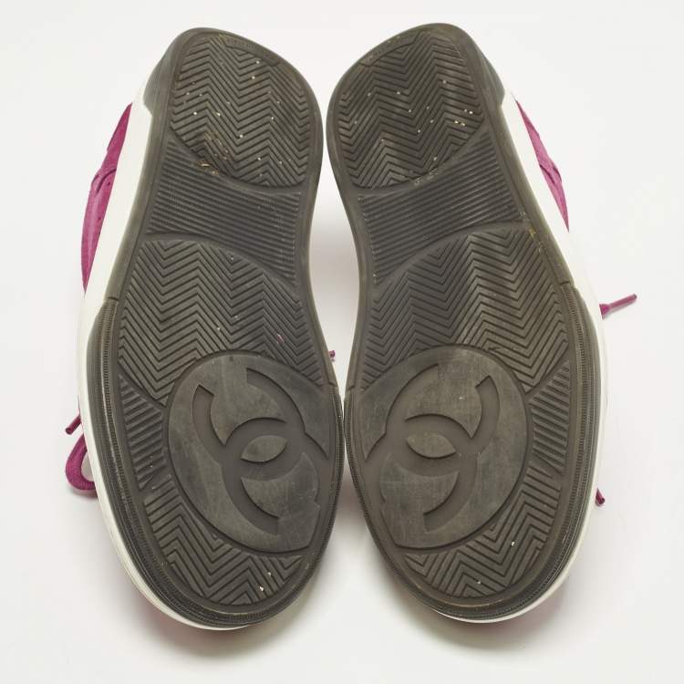 Pre Owned Chanel CC Size 40 Purple Suede Lace Up Sneakers