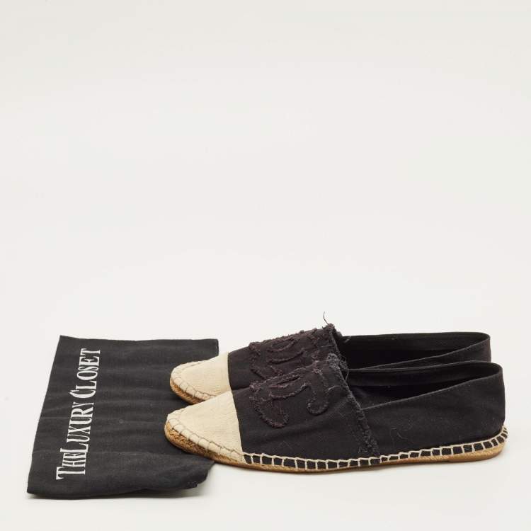 Pre Owned Chanel CC Interlocking Size 42 Black Canvas Espadrille Flats