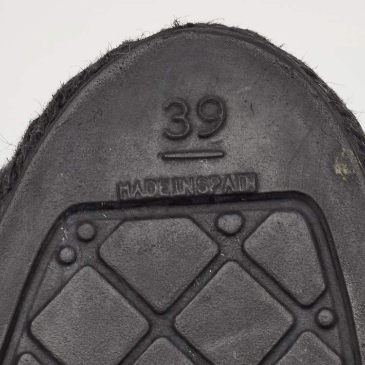 Pre Owned Chanel CC Size 39 Black/White Tweed Espadrille Flat Mules