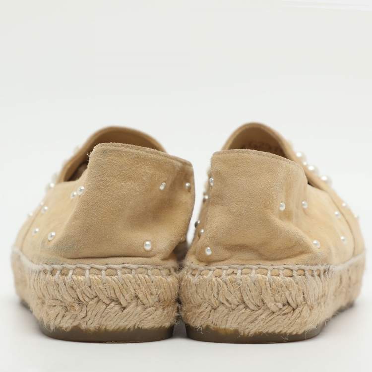 Pre Owned Chanel CC Pearl Logo Size 37 Beige/Black Suede Espadrille Flats 