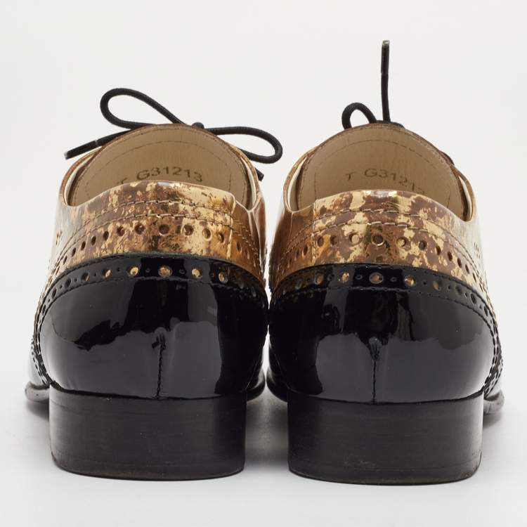 Pre Owned Chanel Size 38.5 Metallic Gold/Black Leather and Patent Leather Brogue Lace Up Oxfords