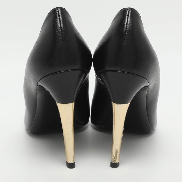Pre Owned Chanel CC Size 38.5 Black Leather Pumps