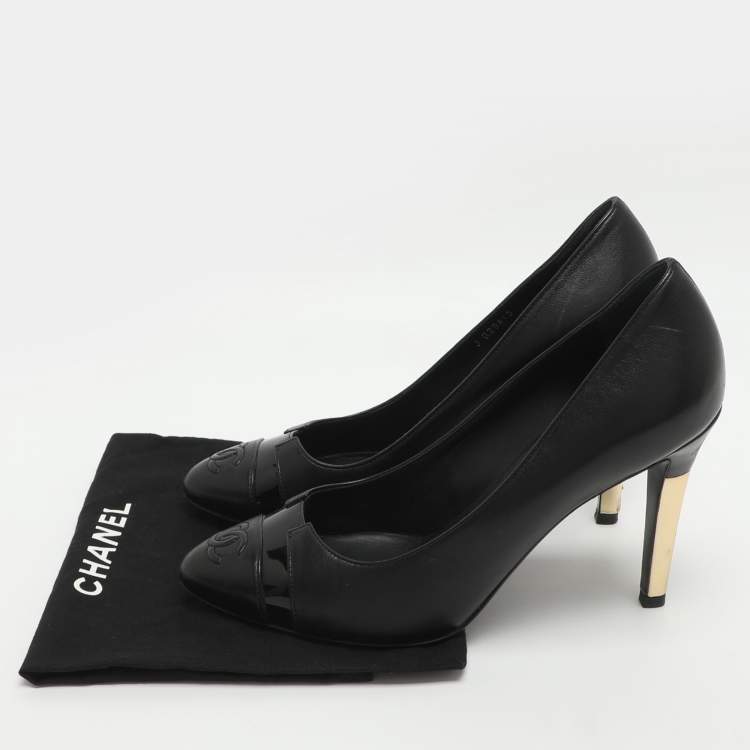 Pre Owned Chanel CC Size 38.5 Black Leather Pumps