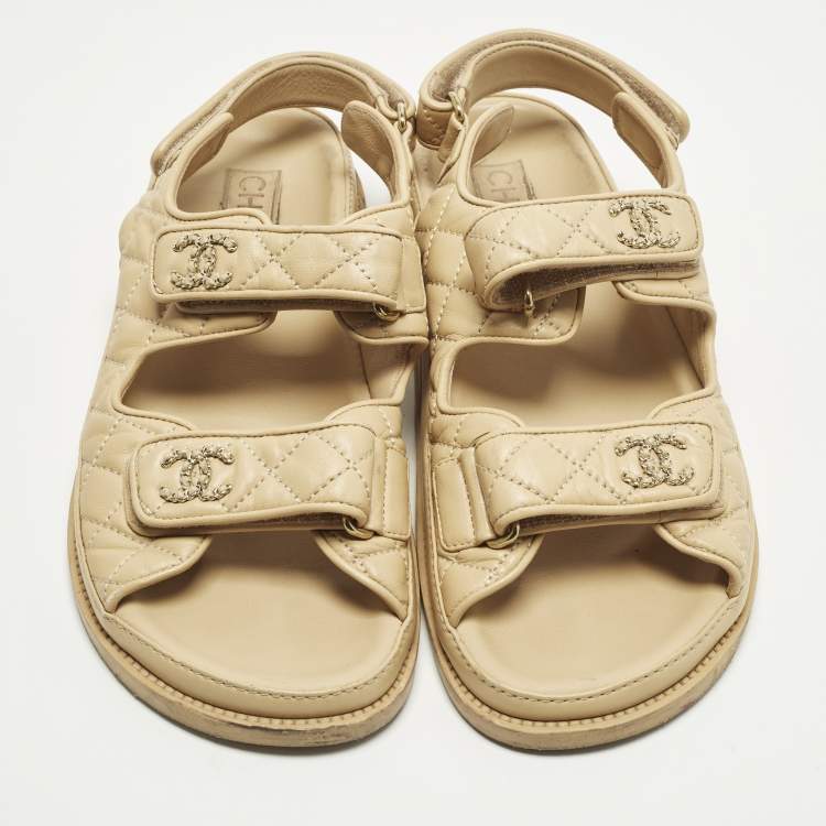 Pre Owned Chanel Dad Size 40 Beige Quilted Leather CC Velcro Flat Sandals