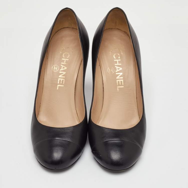 Pre Owned Chanel Size 36 Black Leather Cap Toe CC Pearl Heel Pumps