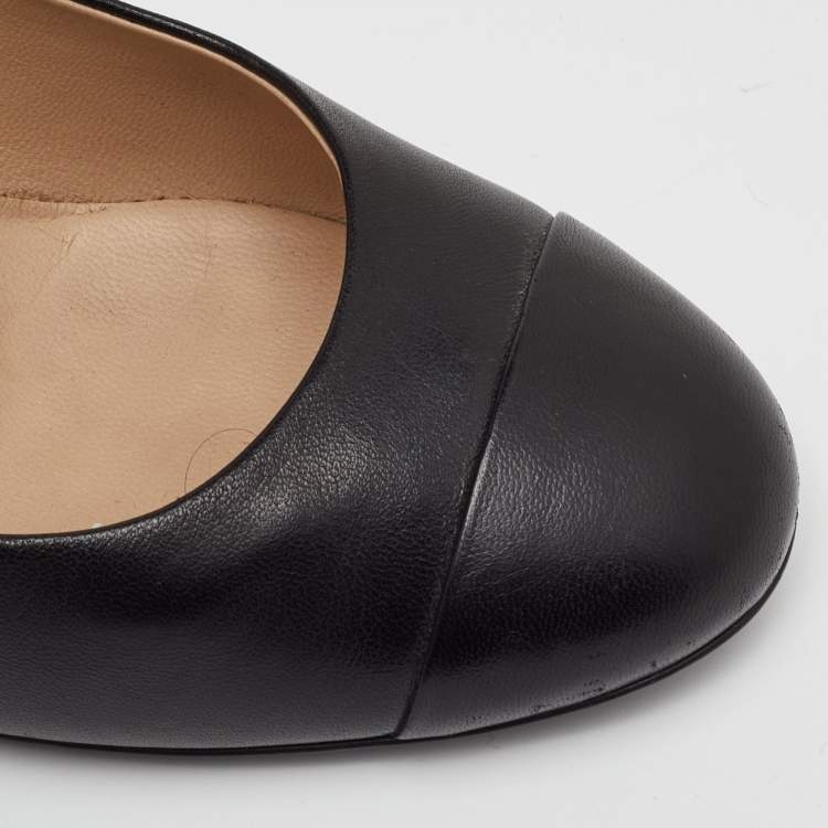 Pre Owned Chanel Size 36 Black Leather Cap Toe CC Pearl Heel Pumps