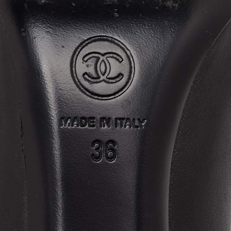 Pre Owned Chanel Size 36 Black Leather Cap Toe CC Pearl Heel Pumps