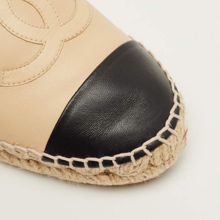 Pre Owned Chanel CC Size 37 Beige/Black Leather Espadrille Flats