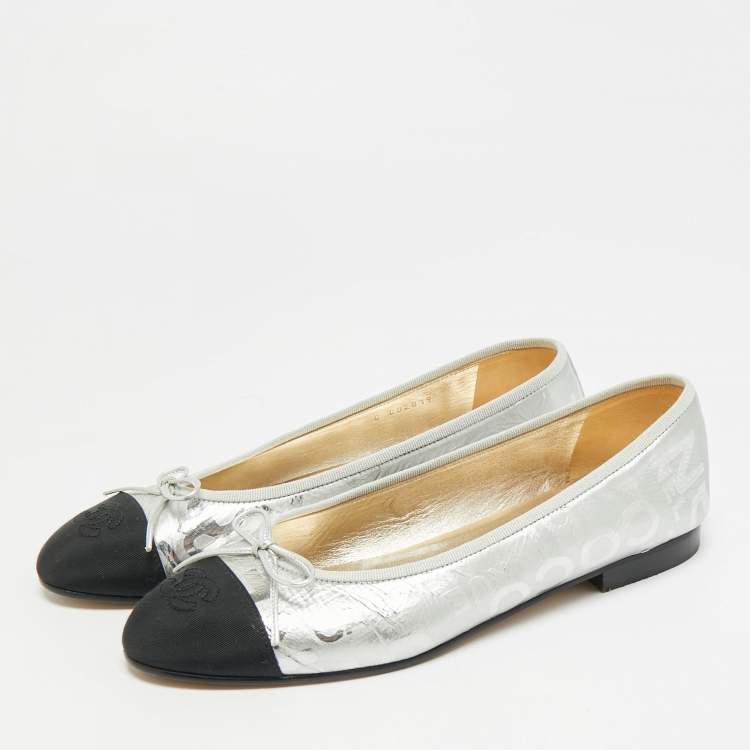 Pre Owned Chanel CC Size 39.5 Silver/Black Canvas and Leather Bow Ballet Flats