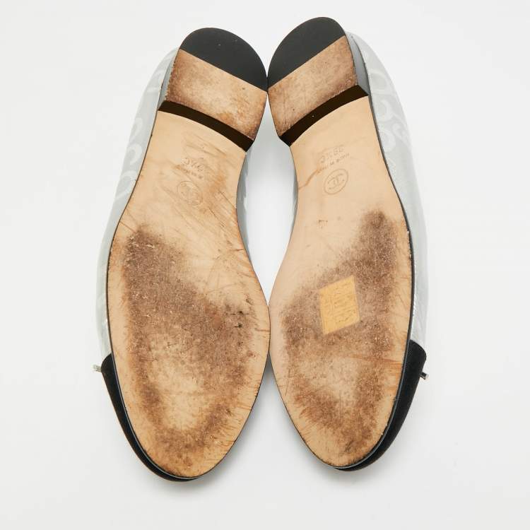 Pre Owned Chanel CC Size 39.5 Silver/Black Canvas and Leather Bow Ballet Flats