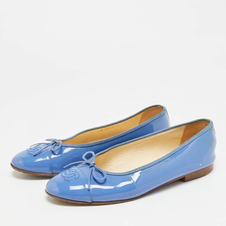 Pre Owned Chanel CC Size 39 Blue Patent Leather Bow Cap Toe Ballet Flats