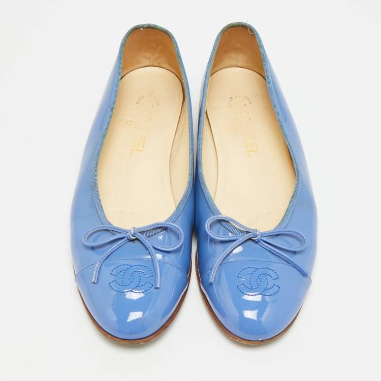 Pre Owned Chanel CC Size 39 Blue Patent Leather Bow Cap Toe Ballet Flats