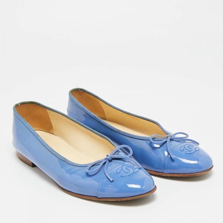 Pre Owned Chanel CC Size 39 Blue Patent Leather Bow Cap Toe Ballet Flats