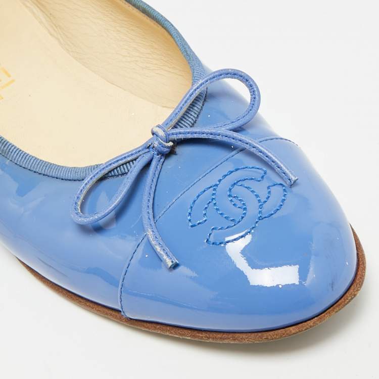 Pre Owned Chanel CC Size 39 Blue Patent Leather Bow Cap Toe Ballet Flats