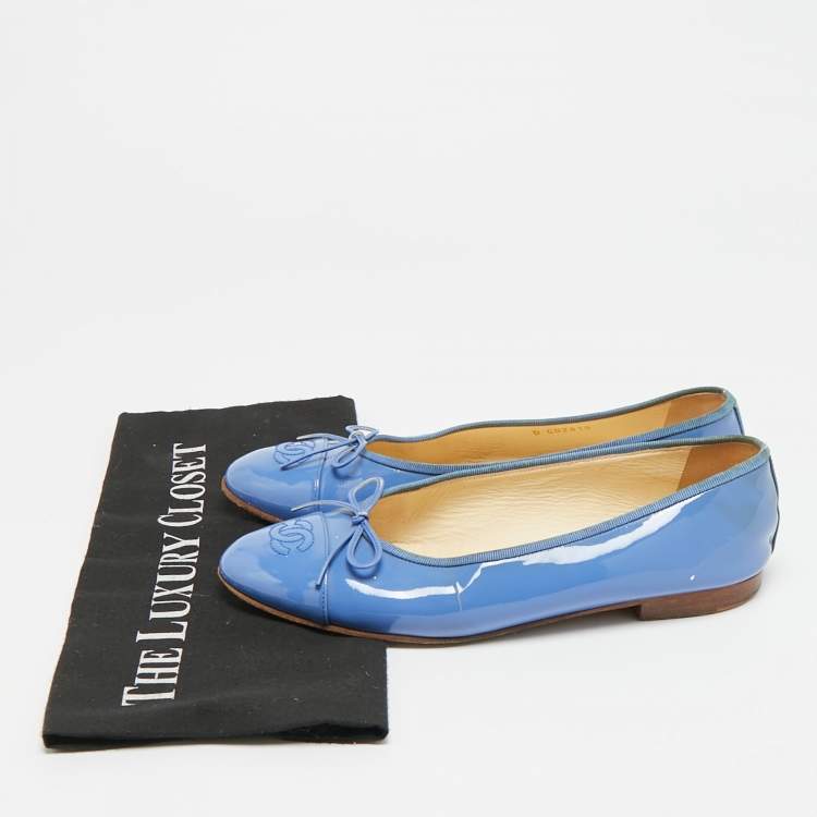 Pre Owned Chanel CC Size 39 Blue Patent Leather Bow Cap Toe Ballet Flats