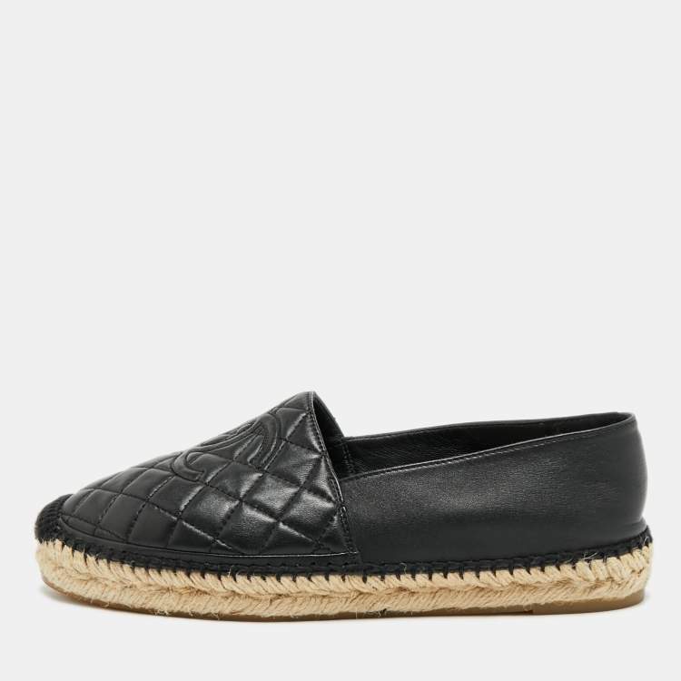 Pre Owned Chanel CC Interlocking Size 39 Black Quilted Leather Espadrille Flats